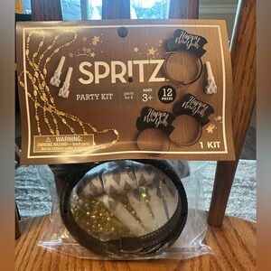 2 x 12ct 'Happy New Year’ Multipack Party Decorations and Accessories - Spritz